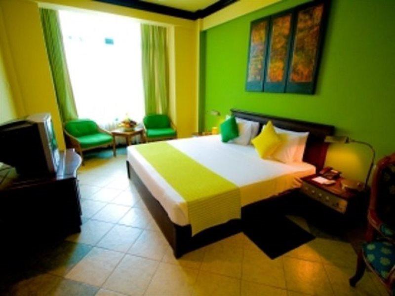 Hotel Clarion Kiribathgoda Exterior photo