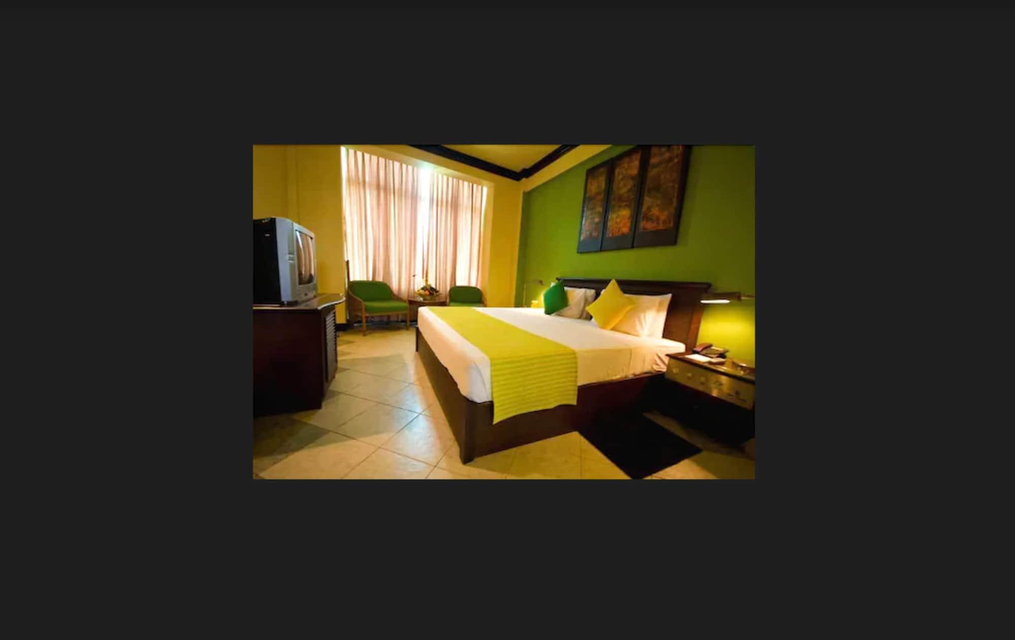 Hotel Clarion Kiribathgoda Exterior photo