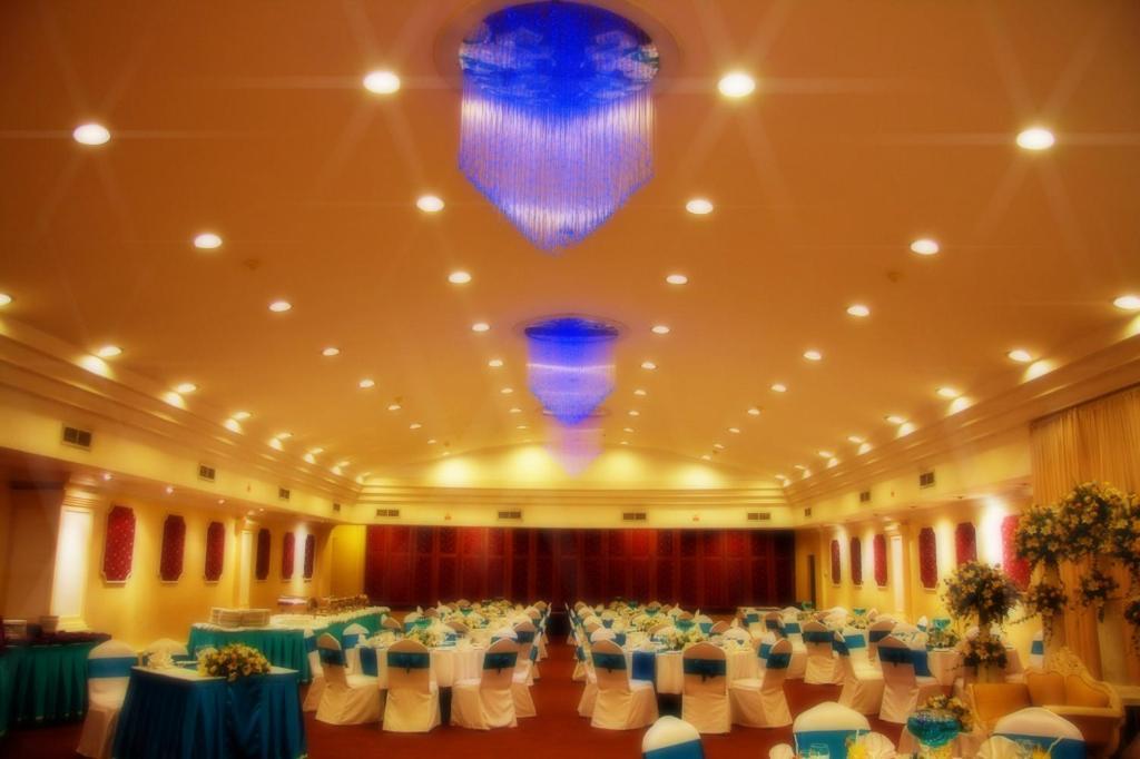 Hotel Clarion Kiribathgoda Exterior photo