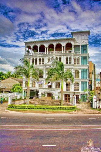 Hotel Clarion Kiribathgoda Exterior photo